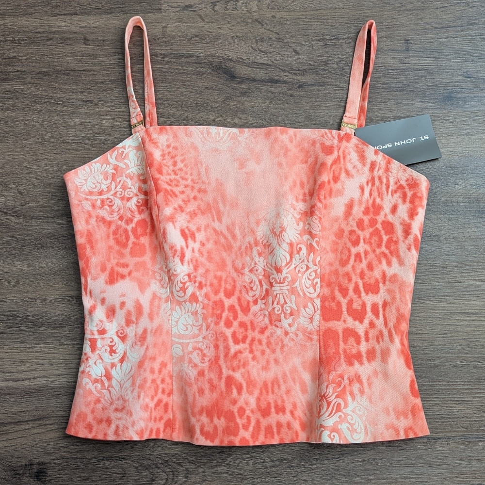 St. John Sport Top